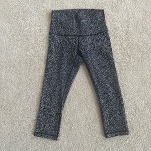 Lululemon Wunder Under High-Rise Crop 23" size 6